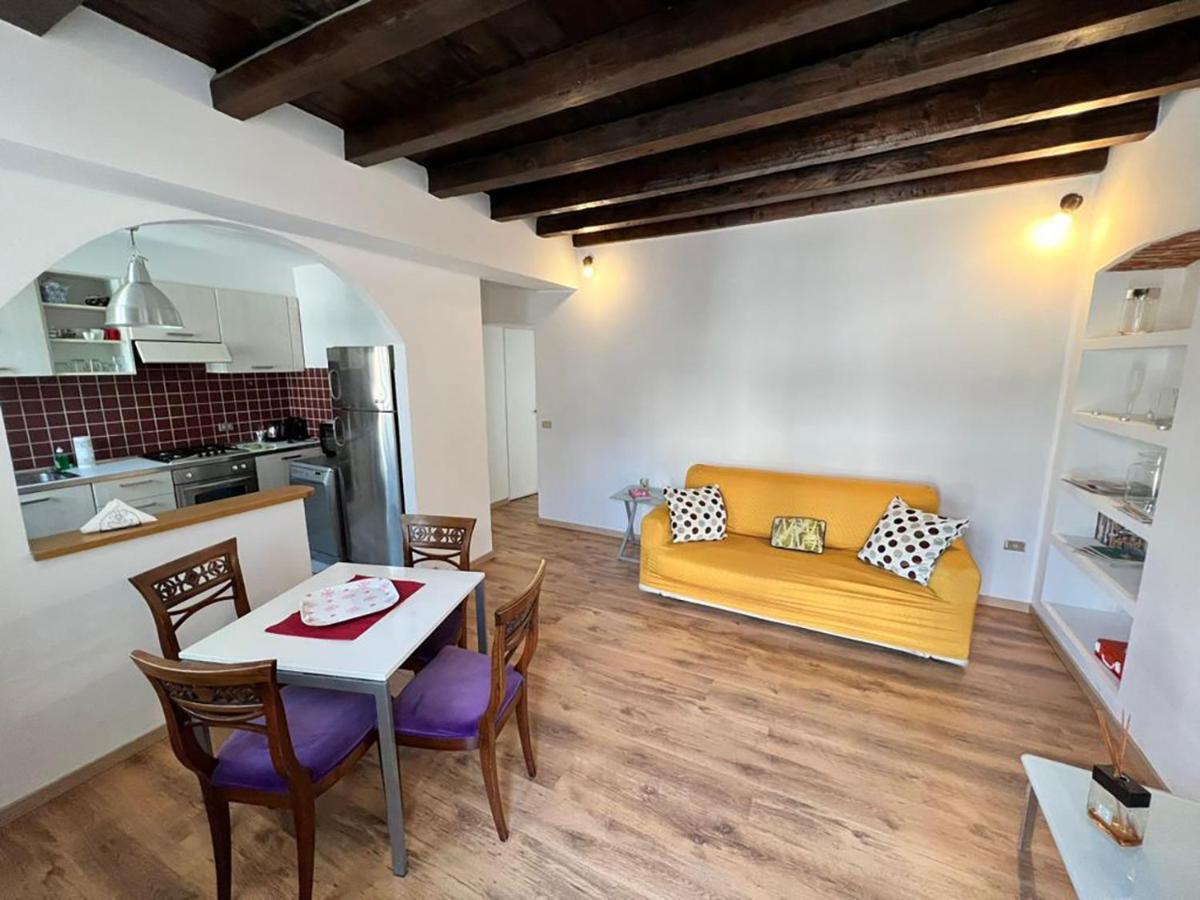 Lovely 1 Bdr Apartment In Paolo Sarpi Milão Exterior foto